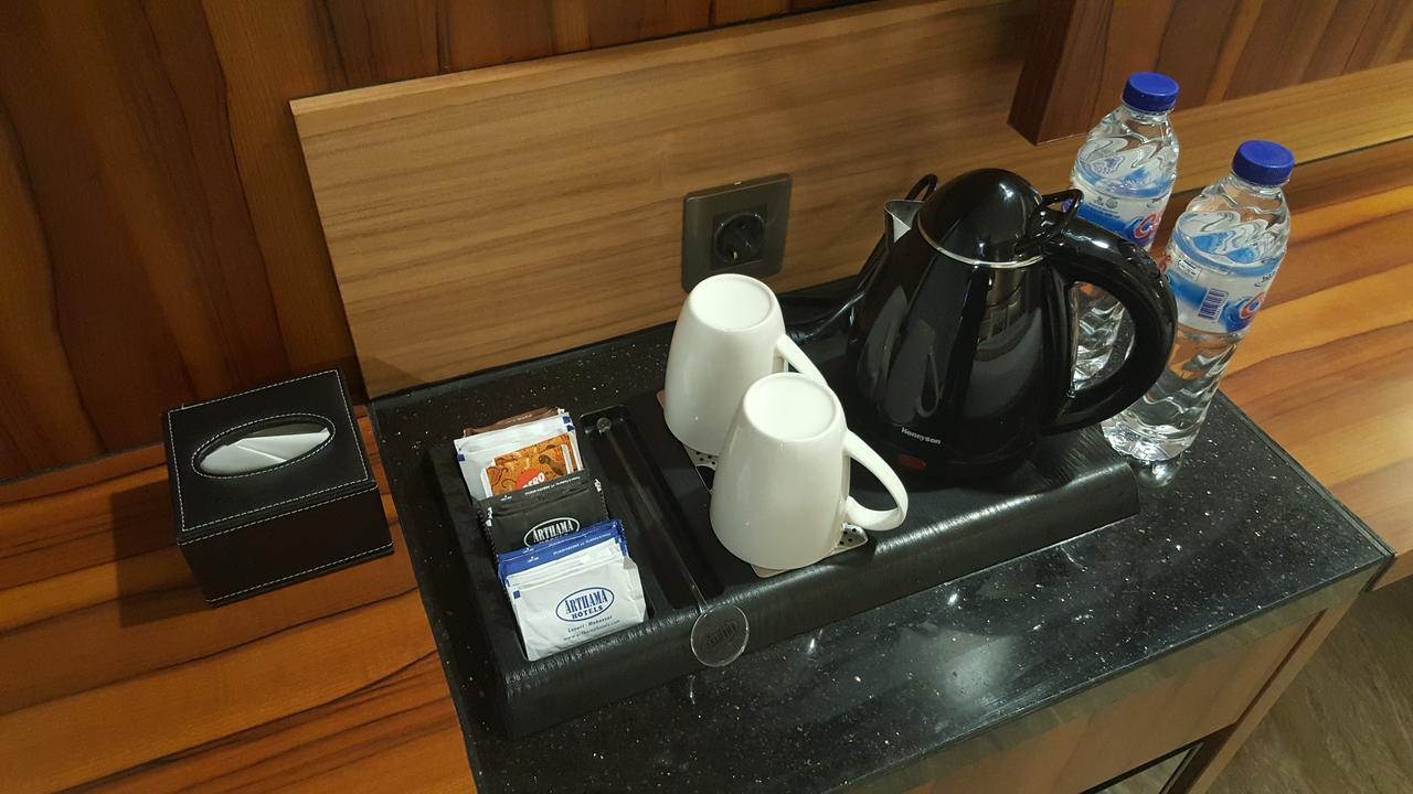 Arthama Hotels Makassar Eksteriør bilde